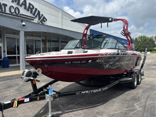 2013 Nautique Super Air 210