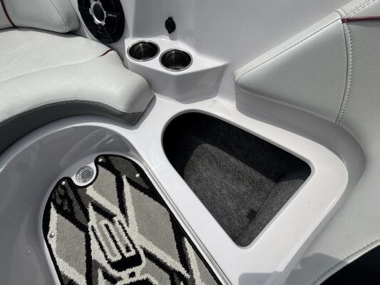 2013 Nautique Super Air 210