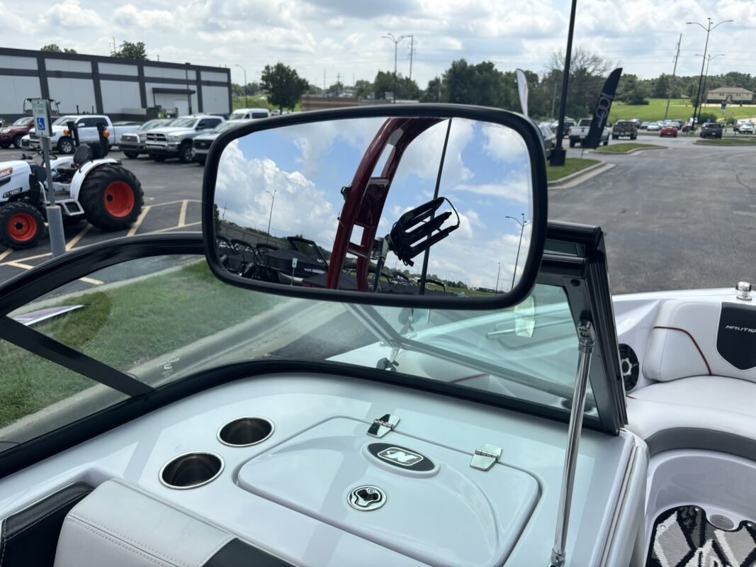 2013 Nautique Super Air 210