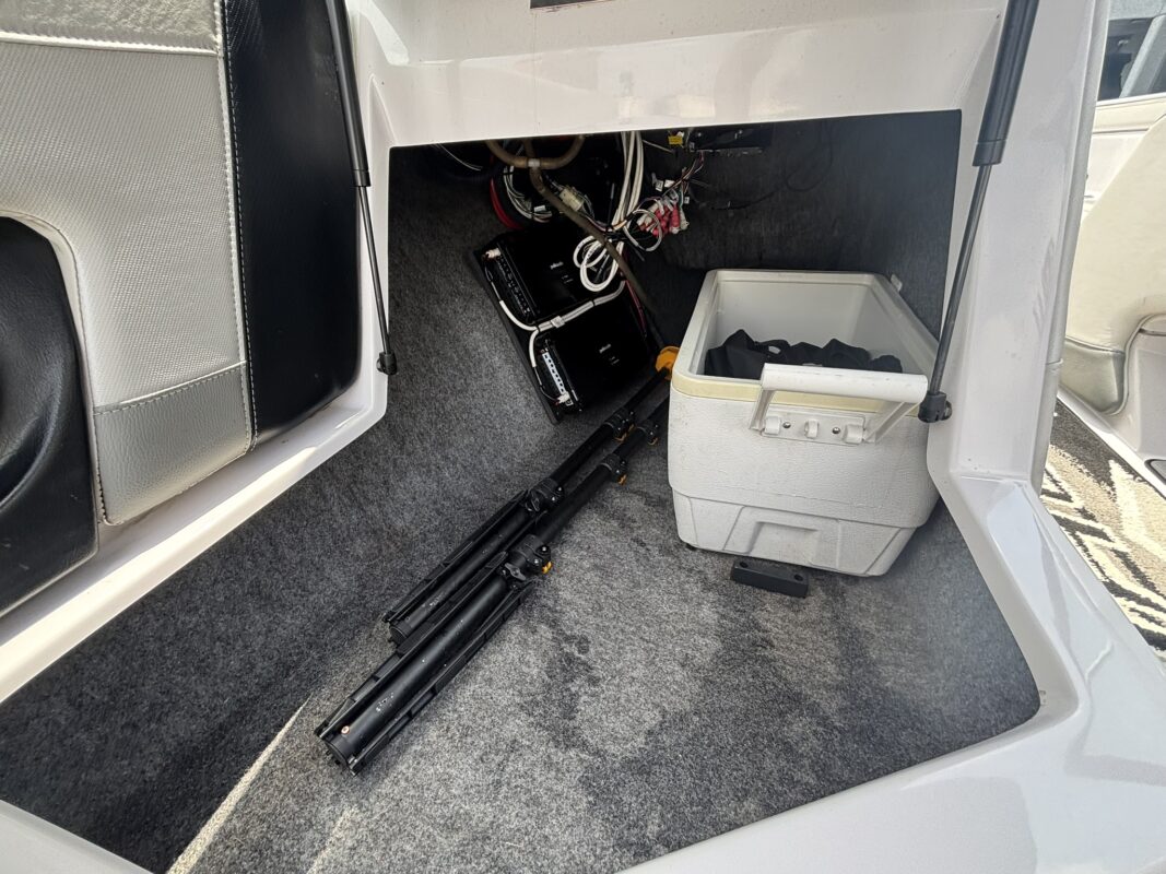 2013 Nautique Super Air 210
