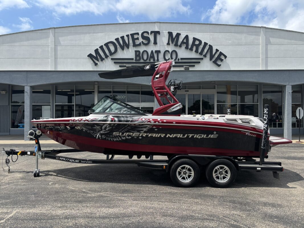 2013 Nautique Super Air 210