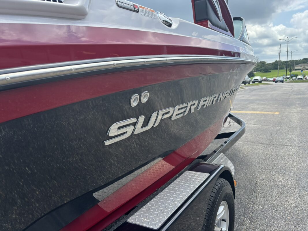 2013 Nautique Super Air 210