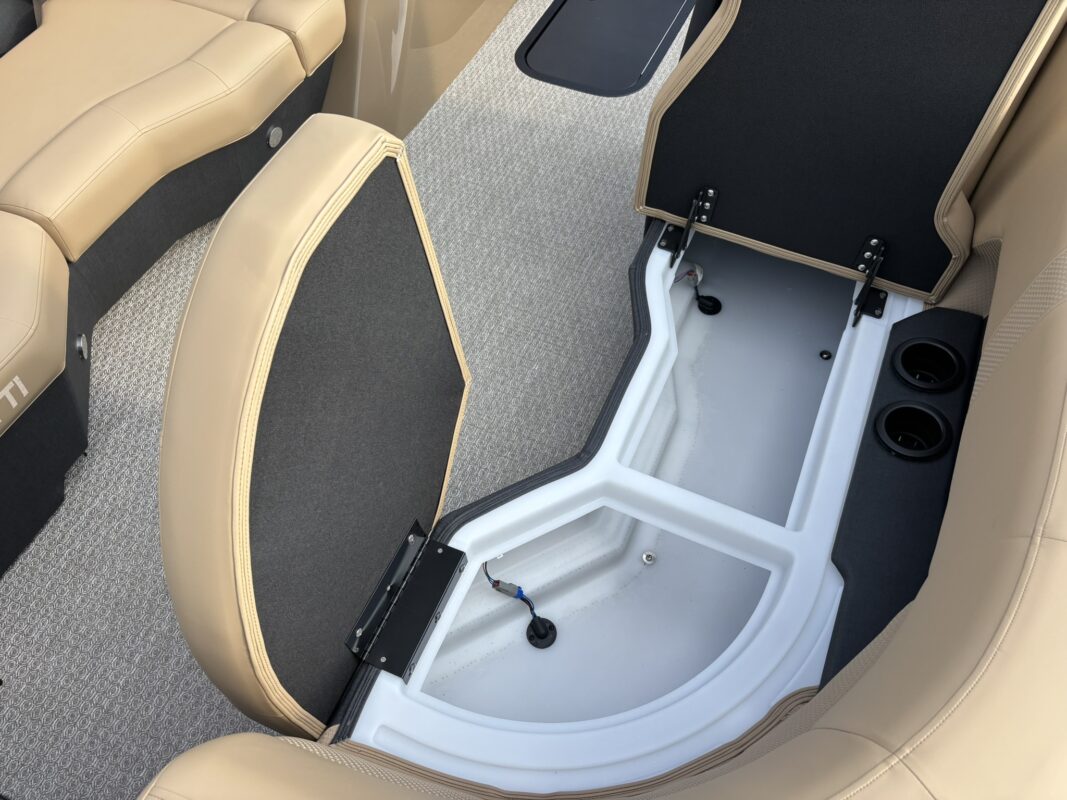 2027 Evotti 521 CS