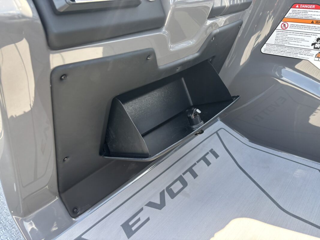 2027 Evotti 523 CS