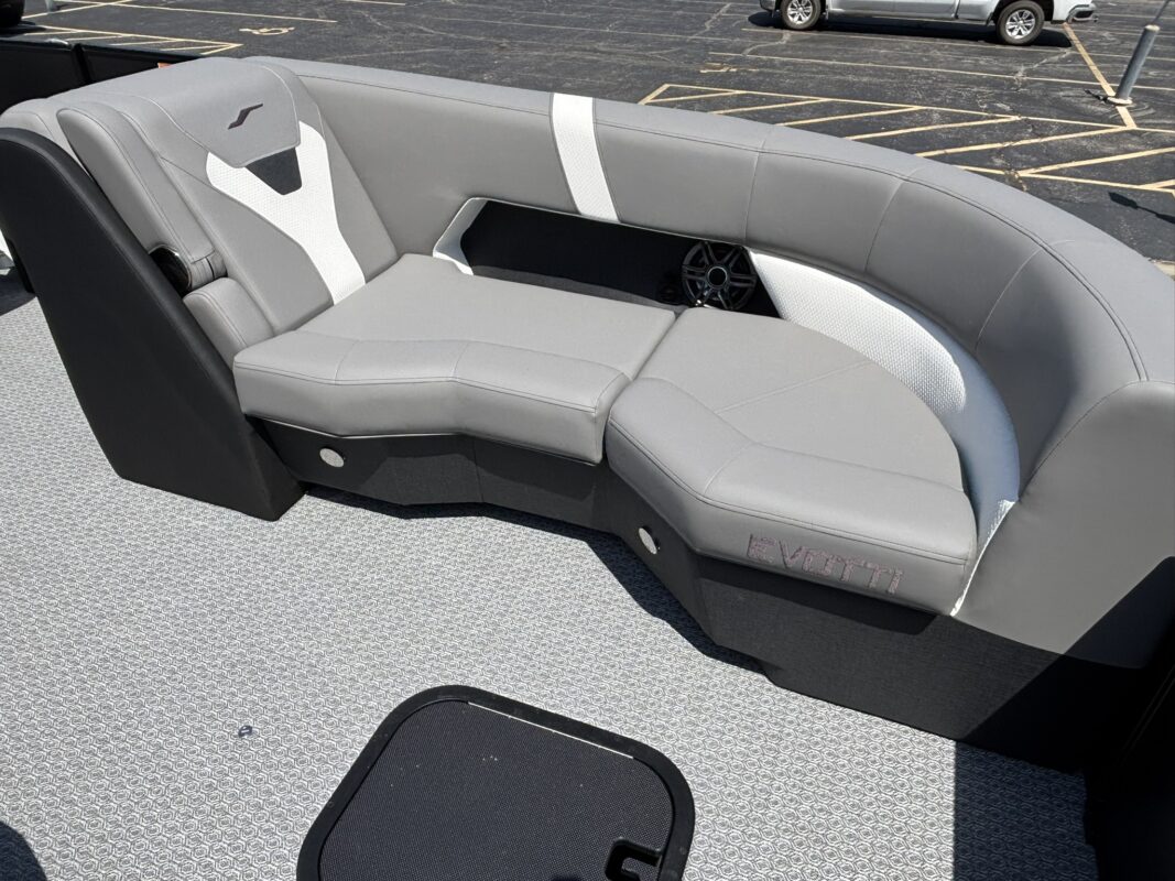 2027 Evotti 521 CS