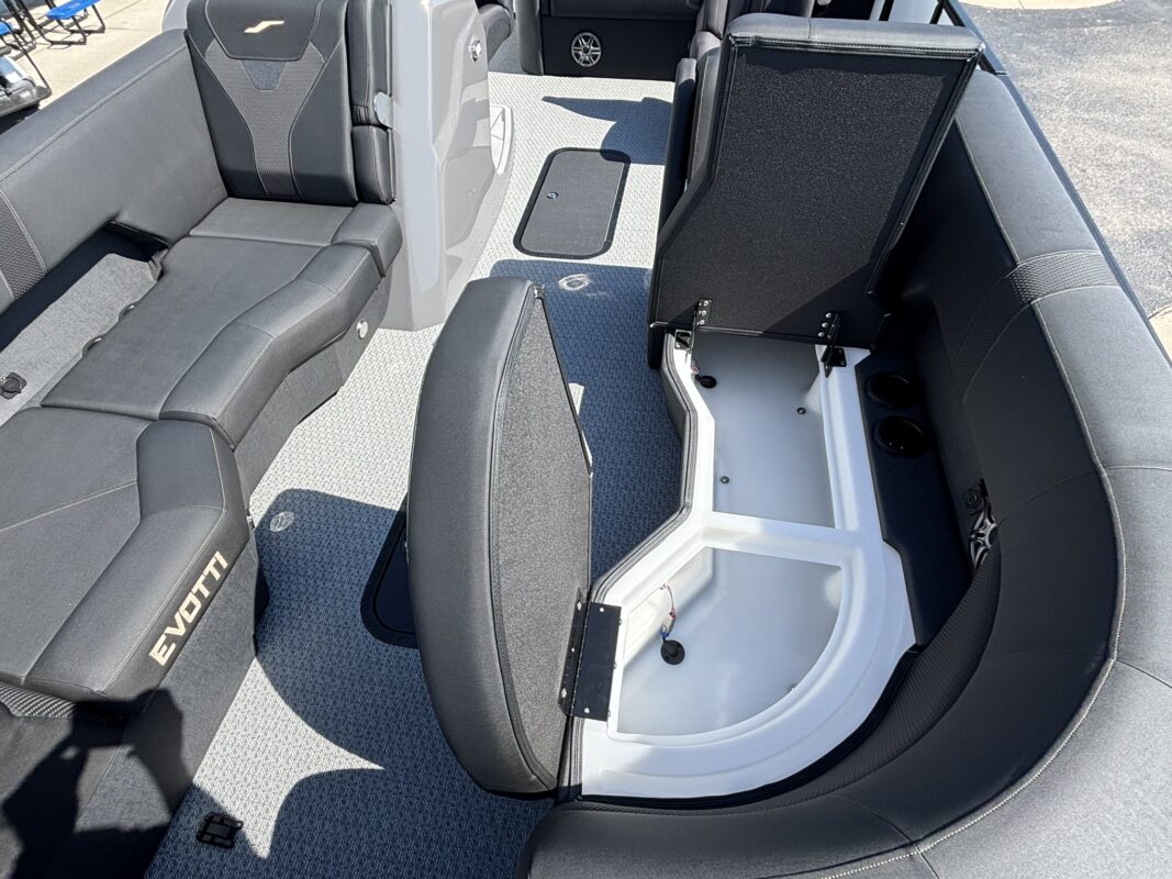 2027 Evotti 521 CS
