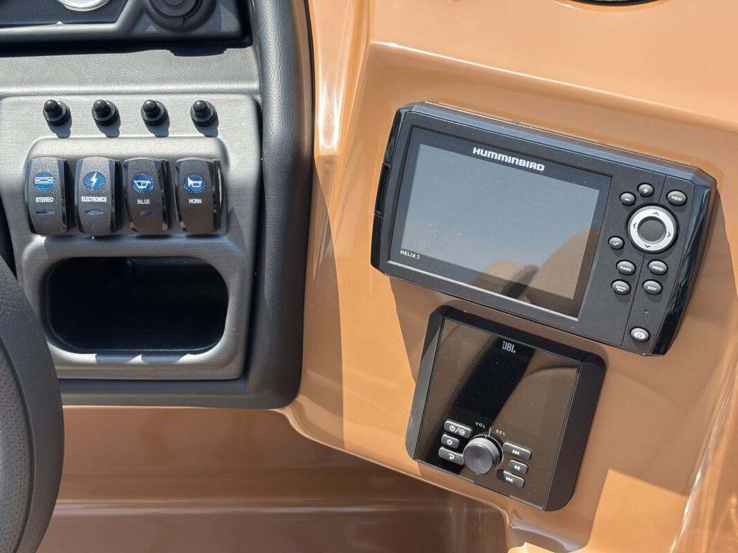 2027 Bentley 223 Legacy Navigator