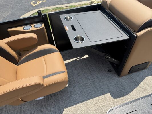 2027 Bentley 223 Legacy Navigator