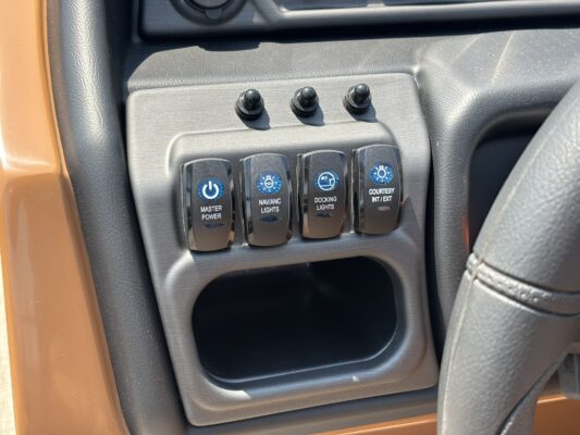 2027 Bentley 223 Legacy Navigator