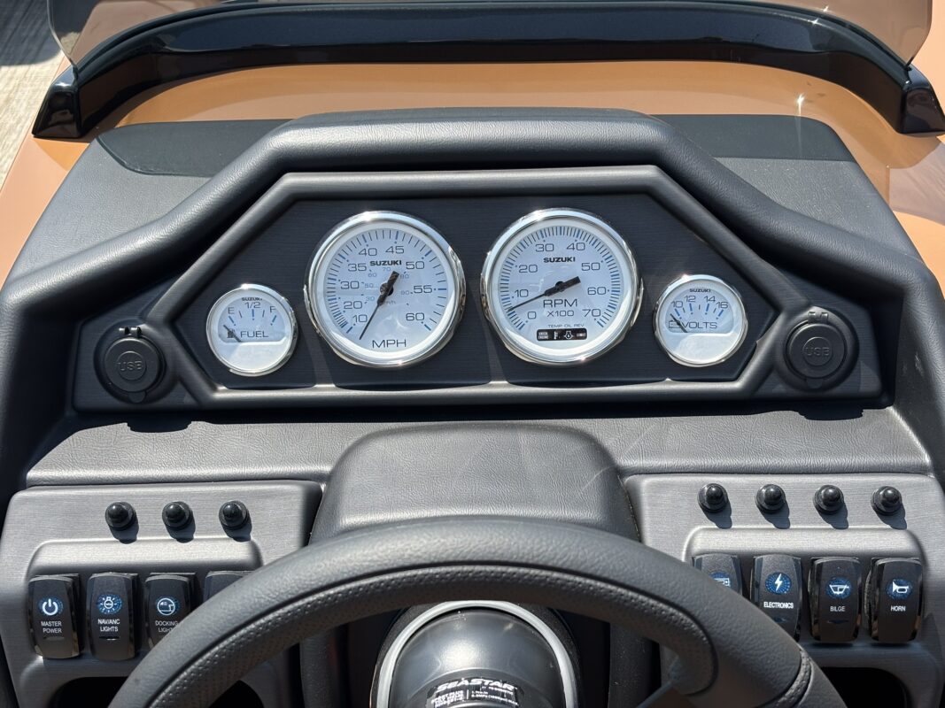2027 Bentley 223 Legacy Navigator