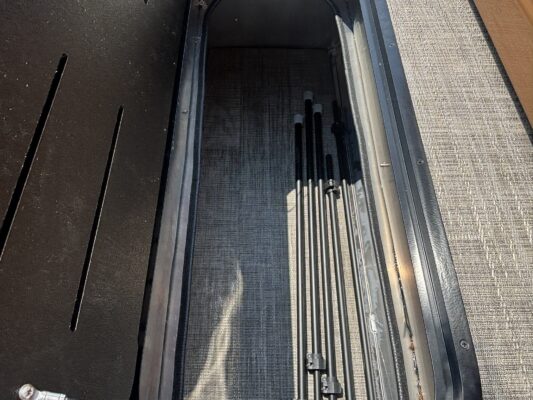 2027 Bentley 223 Legacy Navigator