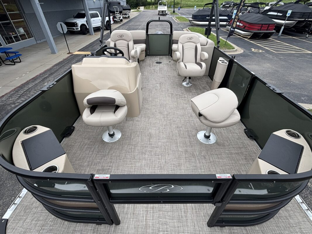 2027 Bentley 200 Fish CWT