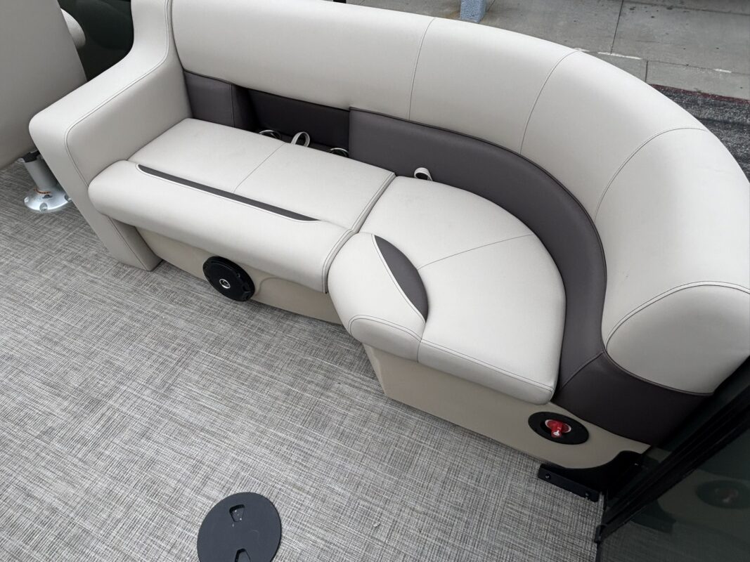 2027 Bentley 200 Fish CWT