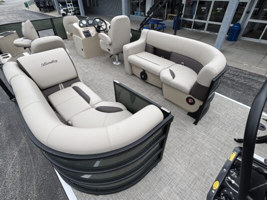 2027 Bentley 200 Fish CWT