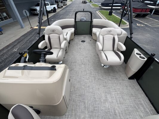 2027 Bentley 200 Fish CWT
