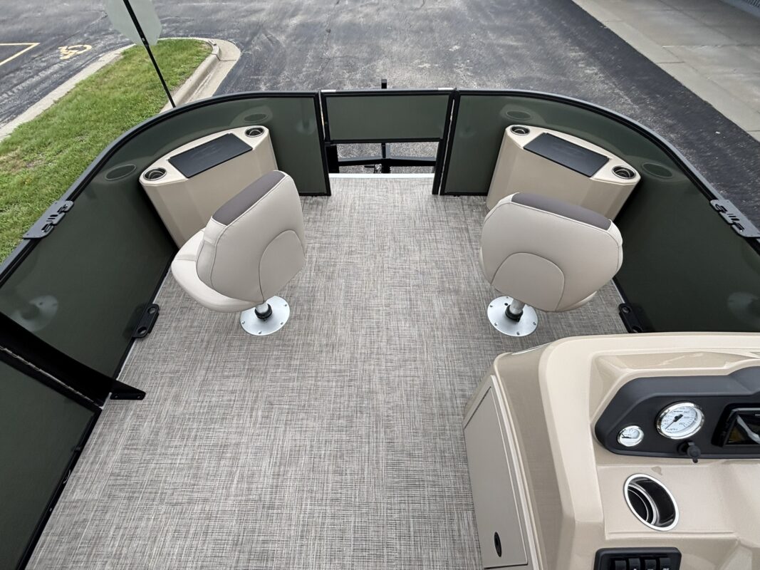 2027 Bentley 200 Fish CWT