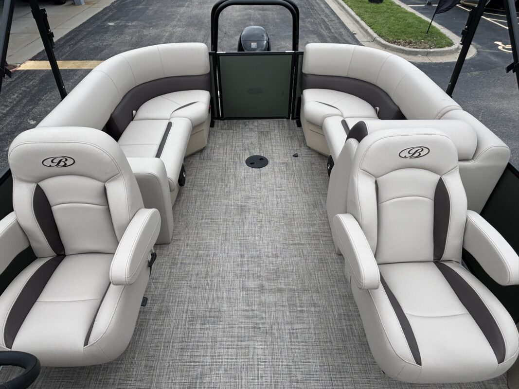 2027 Bentley 200 Fish CWT