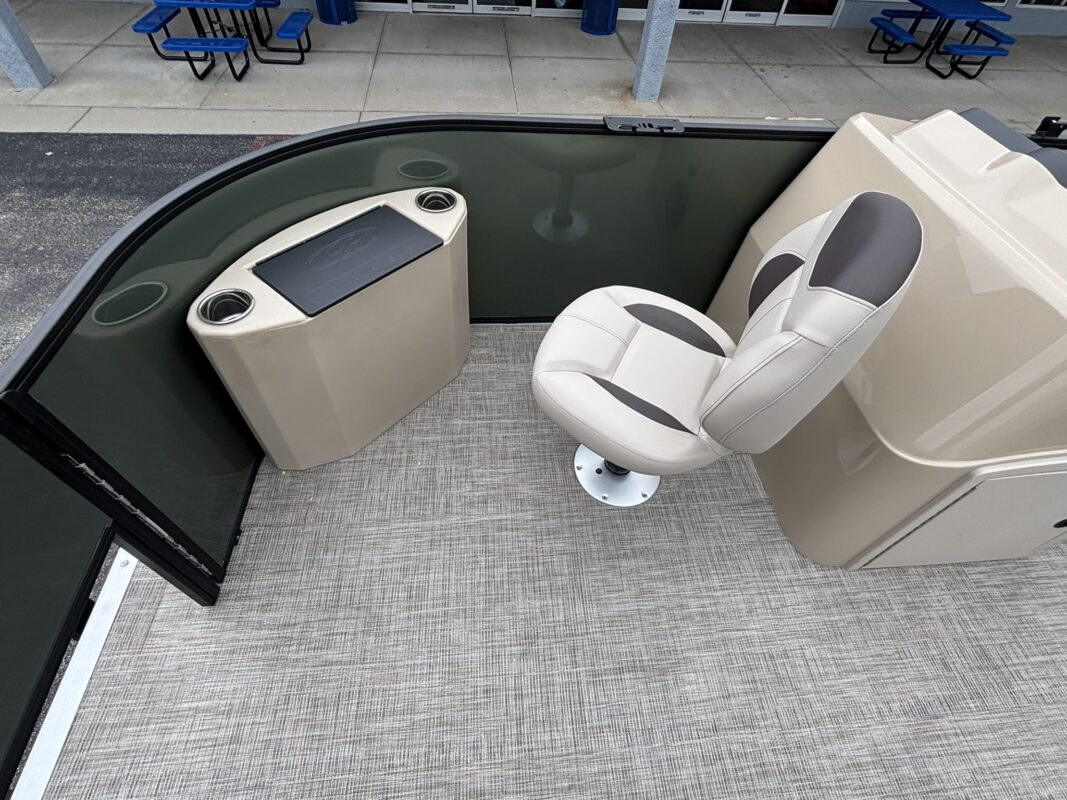 2027 Bentley 200 Fish CWT