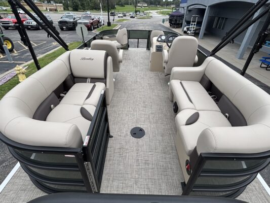 2027 Bentley 200 Fish CWT