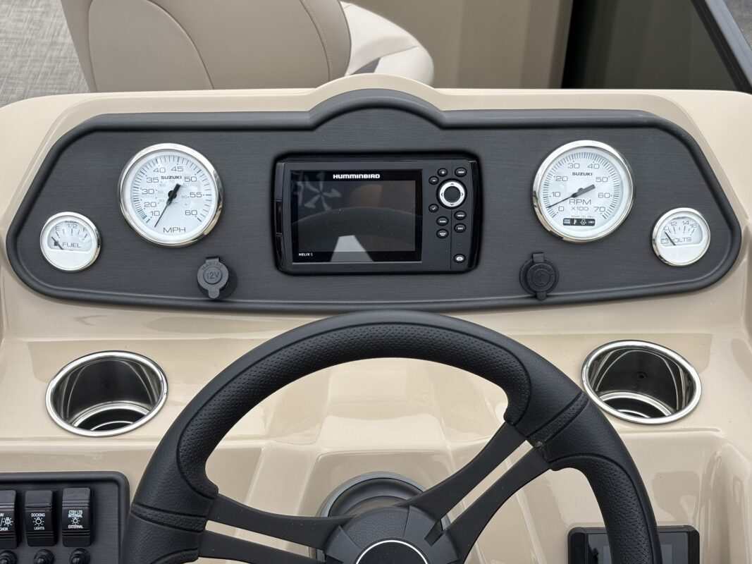 2027 Bentley 200 Fish CWT