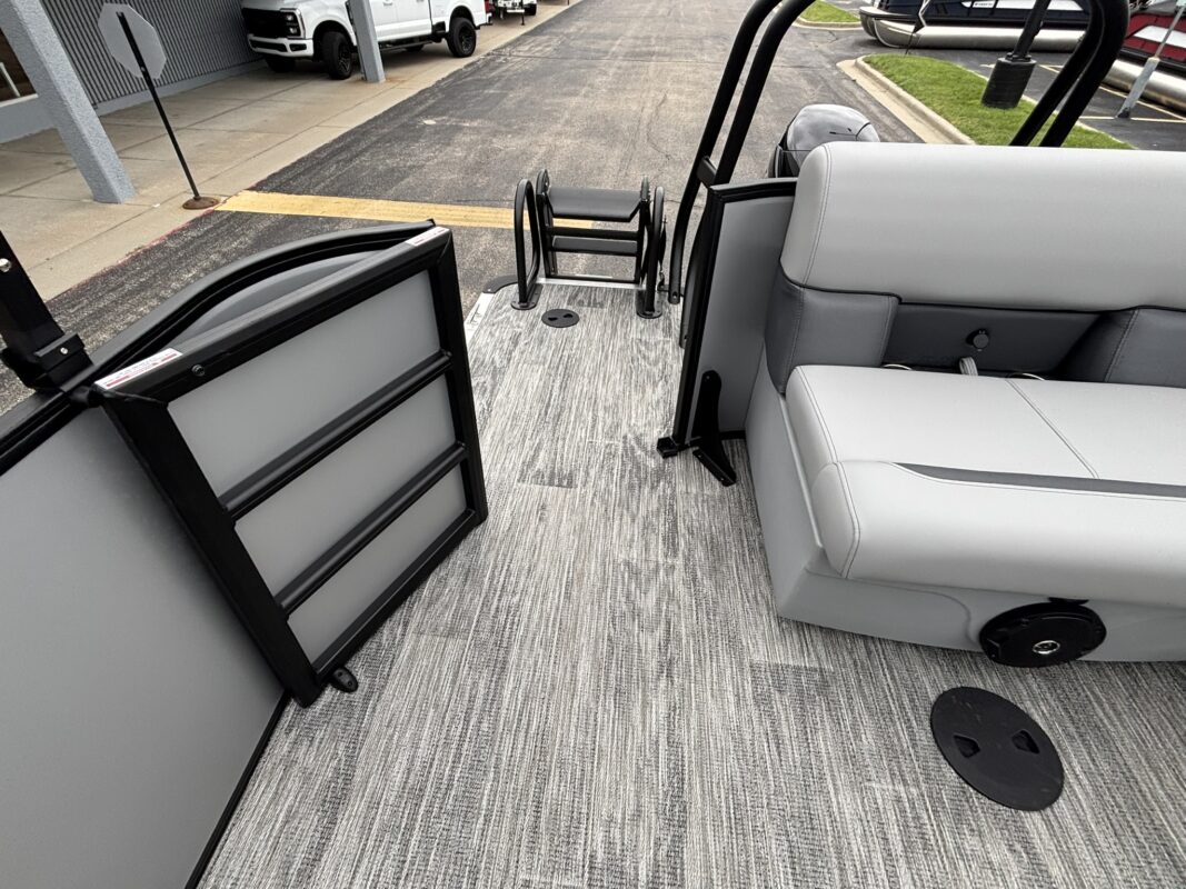 2027 Bentley 200 Legacy Cruise XL