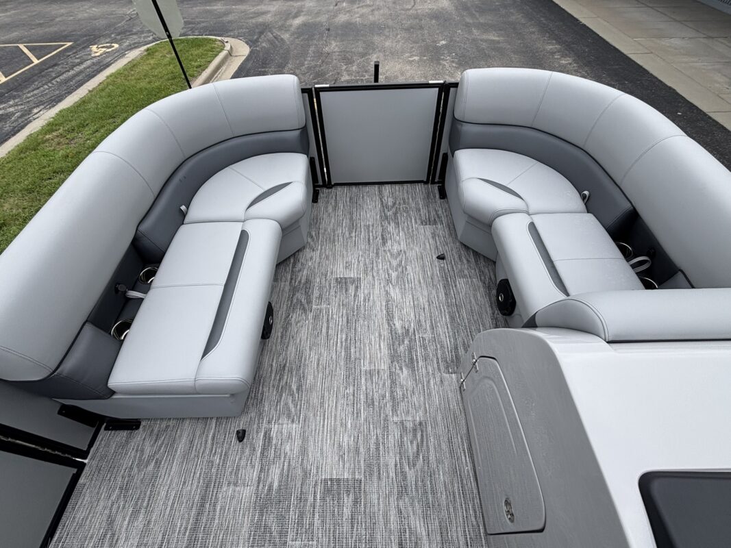 2027 Bentley 200 Legacy Cruise XL
