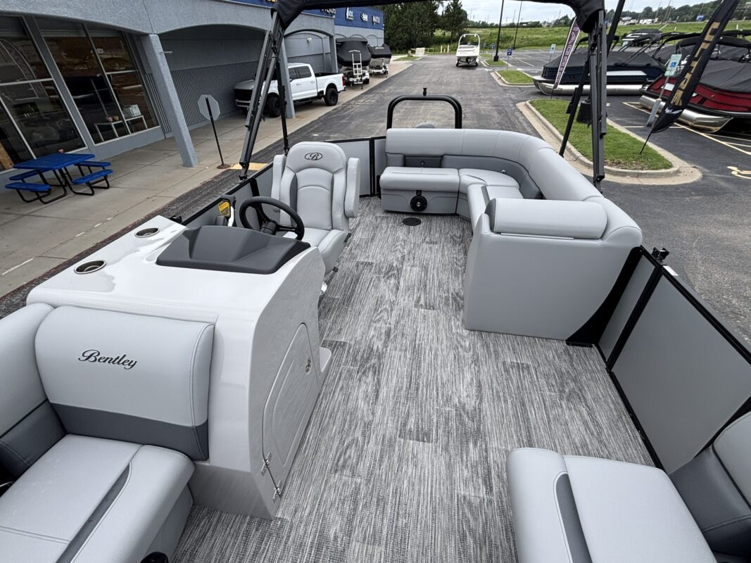 2027 Bentley 200 Legacy Cruise XL