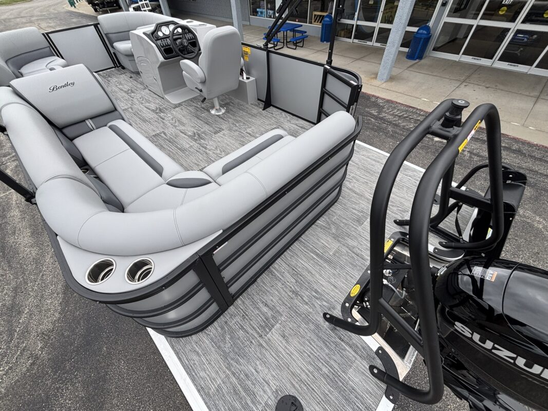 2027 Bentley 200 Legacy Cruise XL