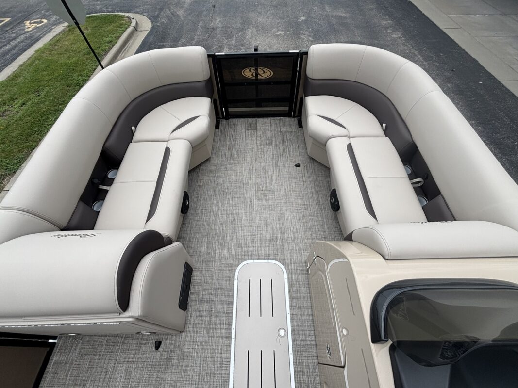 2027 Bentley 223 Legacy Swingback