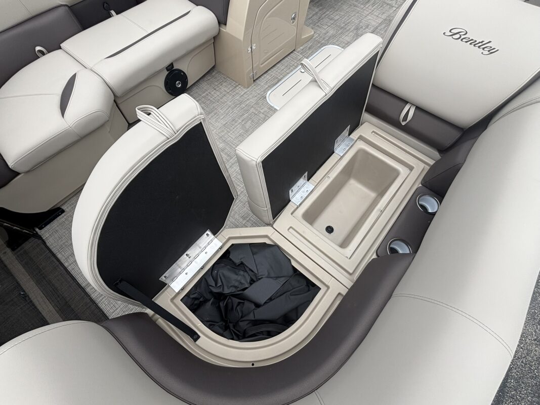 2027 Bentley 223 Legacy Swingback
