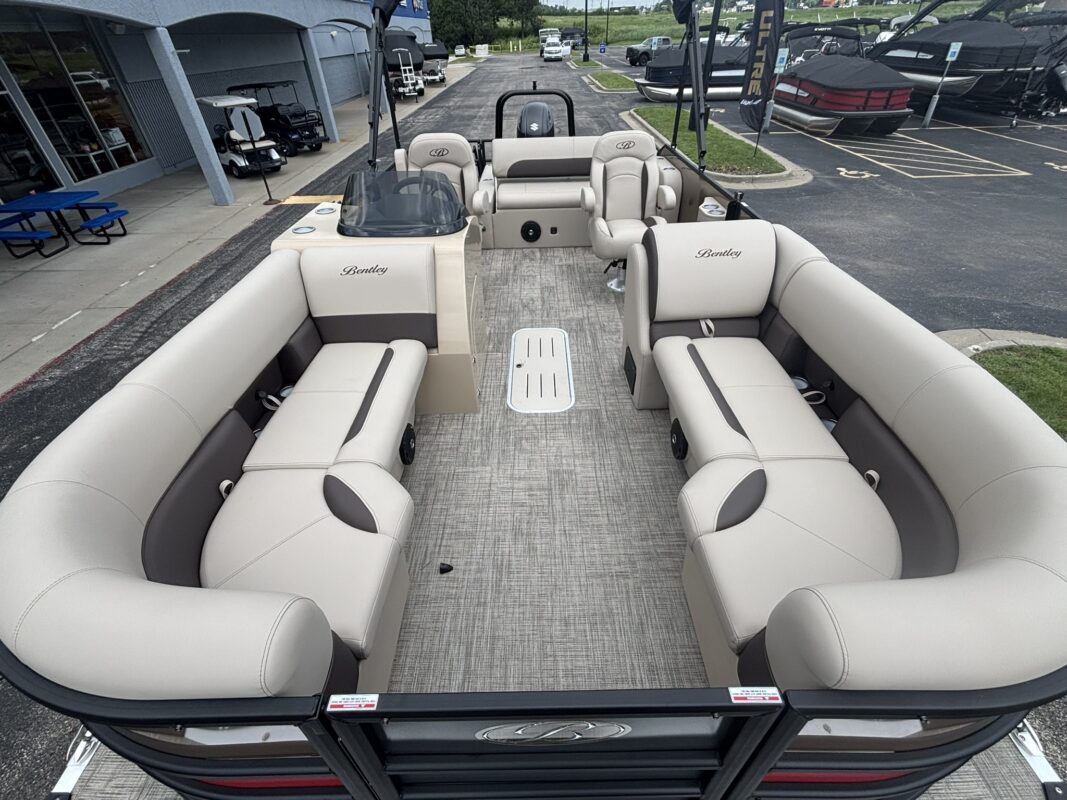 2027 Bentley 223 Legacy Swingback