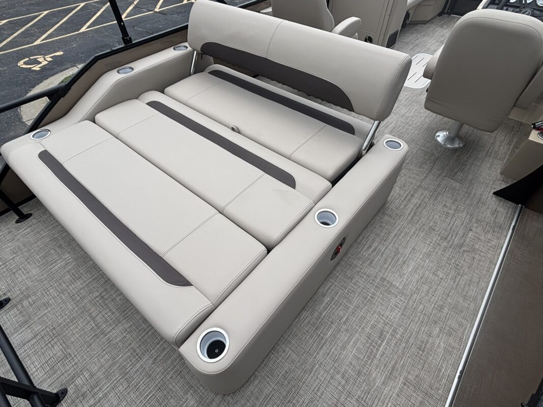 2027 Bentley 223 Legacy Swingback