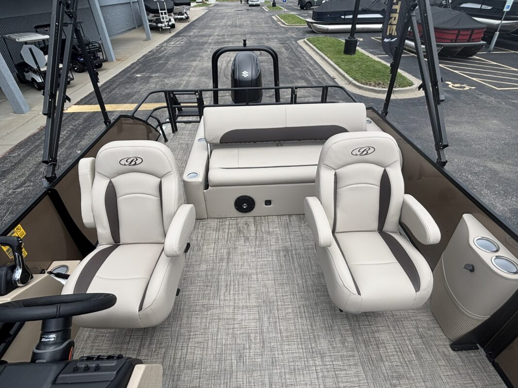 2027 Bentley 223 Legacy Swingback