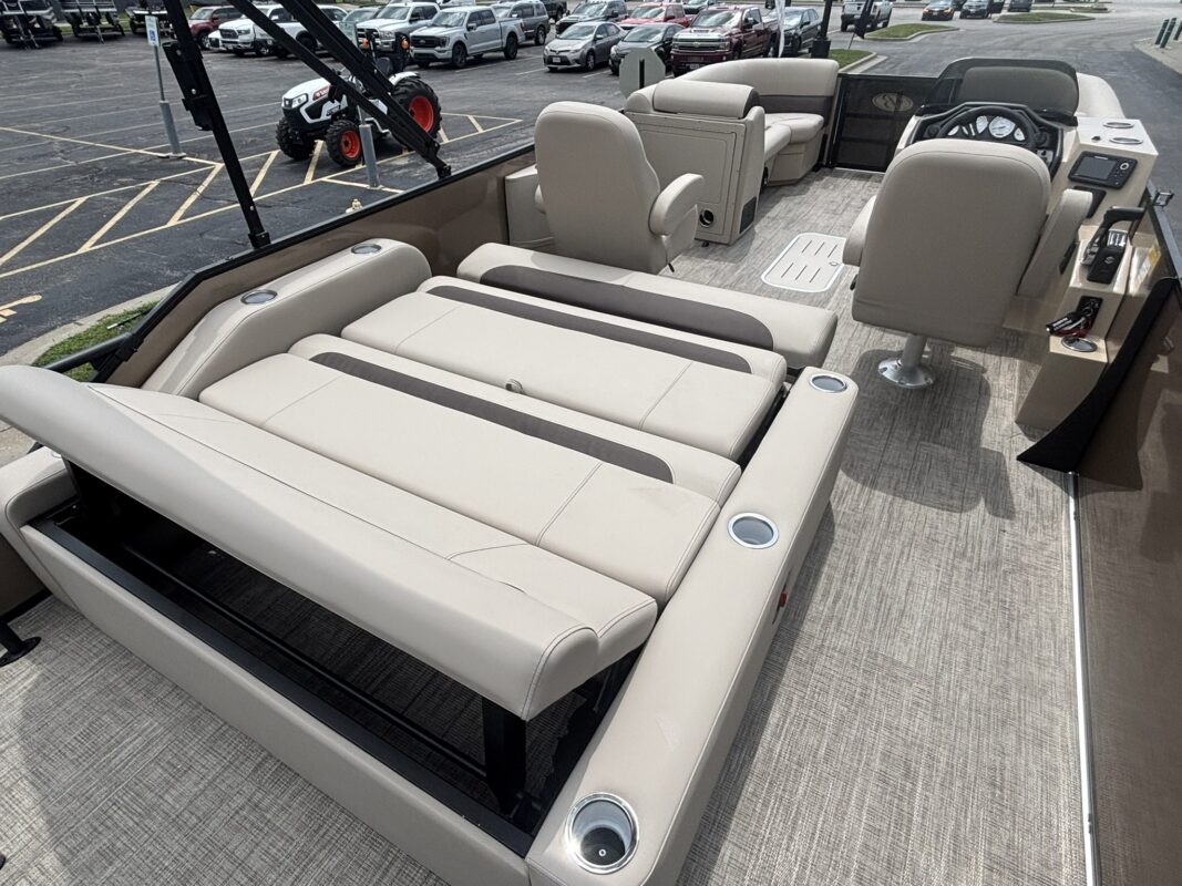 2027 Bentley 223 Legacy Swingback