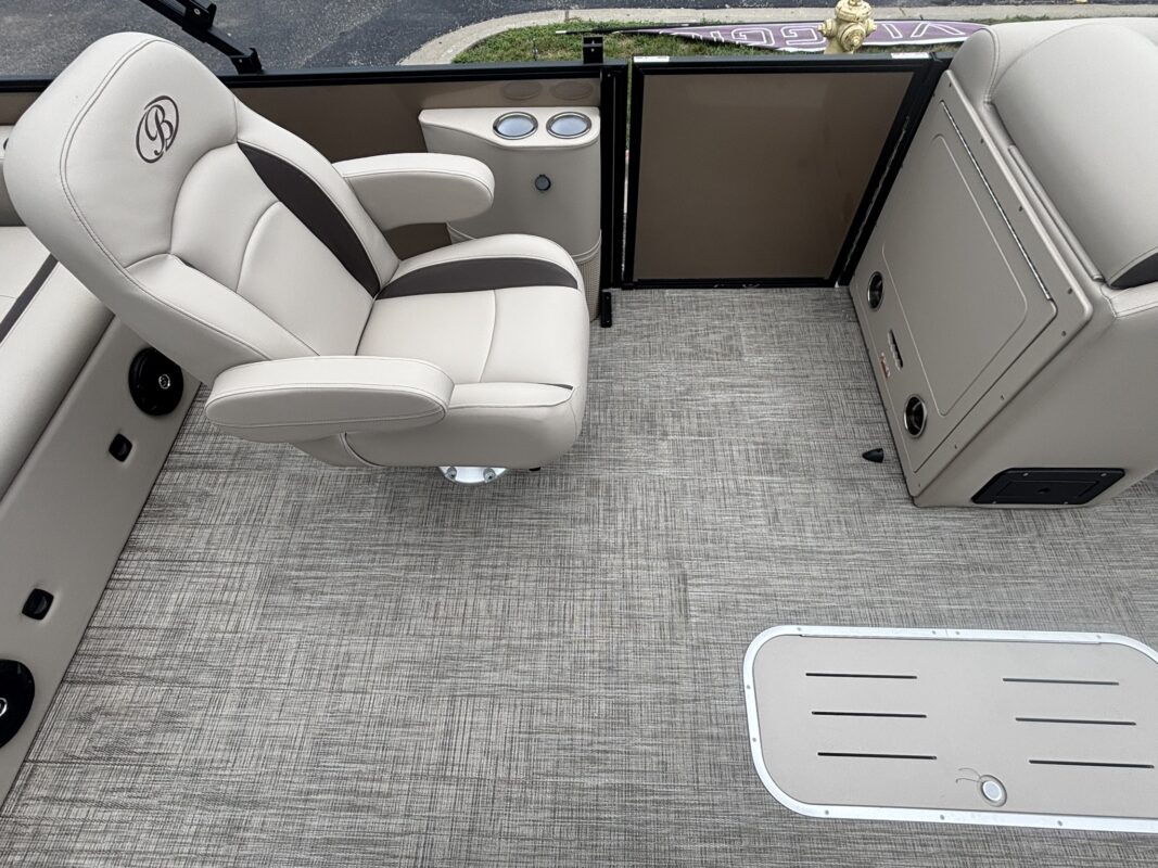 2027 Bentley 223 Legacy Swingback