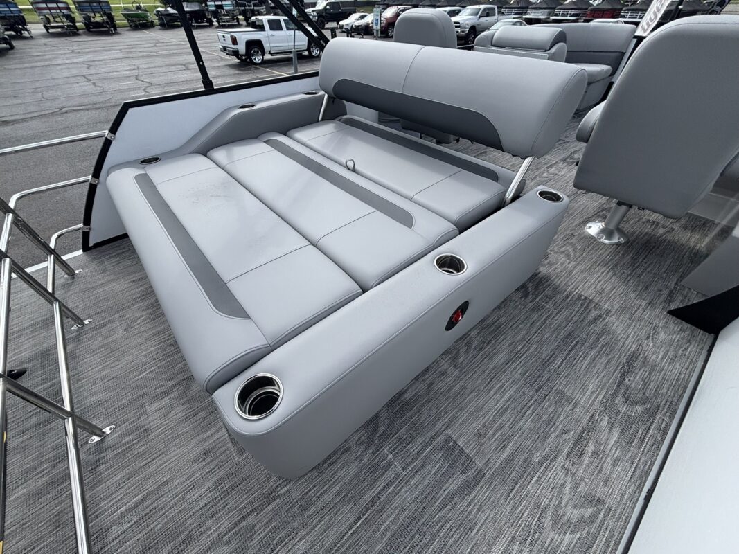2027 Bentley 200 Legacy Swingback