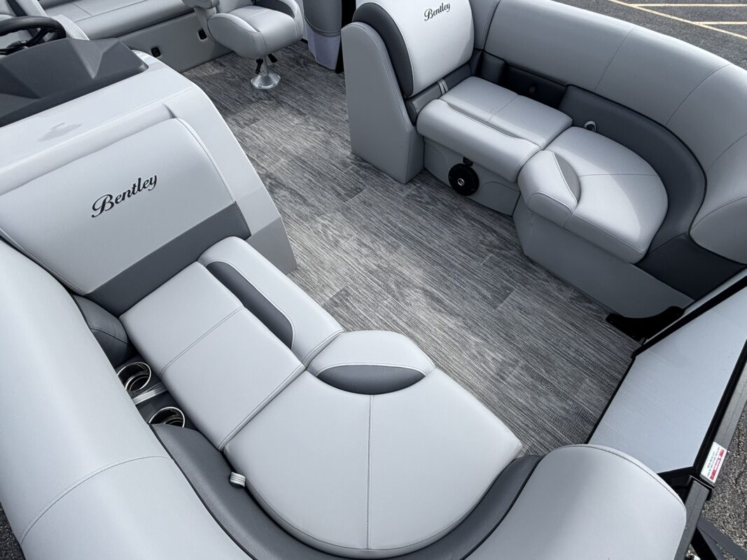 2027 Bentley 200 Legacy Swingback