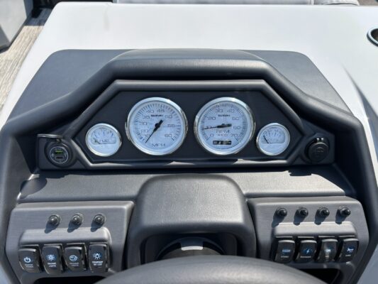 2027 Bentley 200 Legacy Navigator