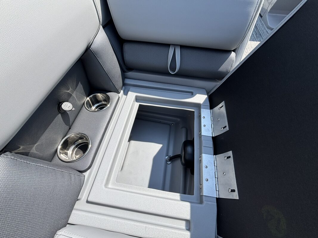 2027 Bentley 200 Legacy Navigator