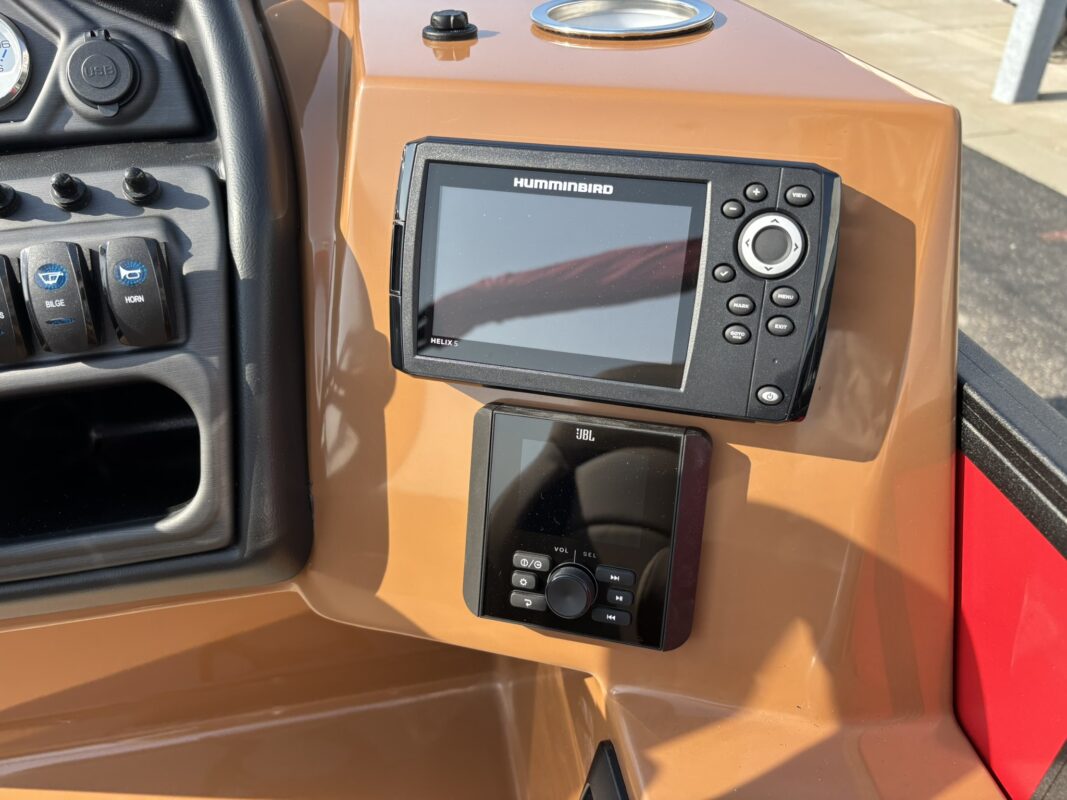 2027 Bentley 223 Legacy Navigator