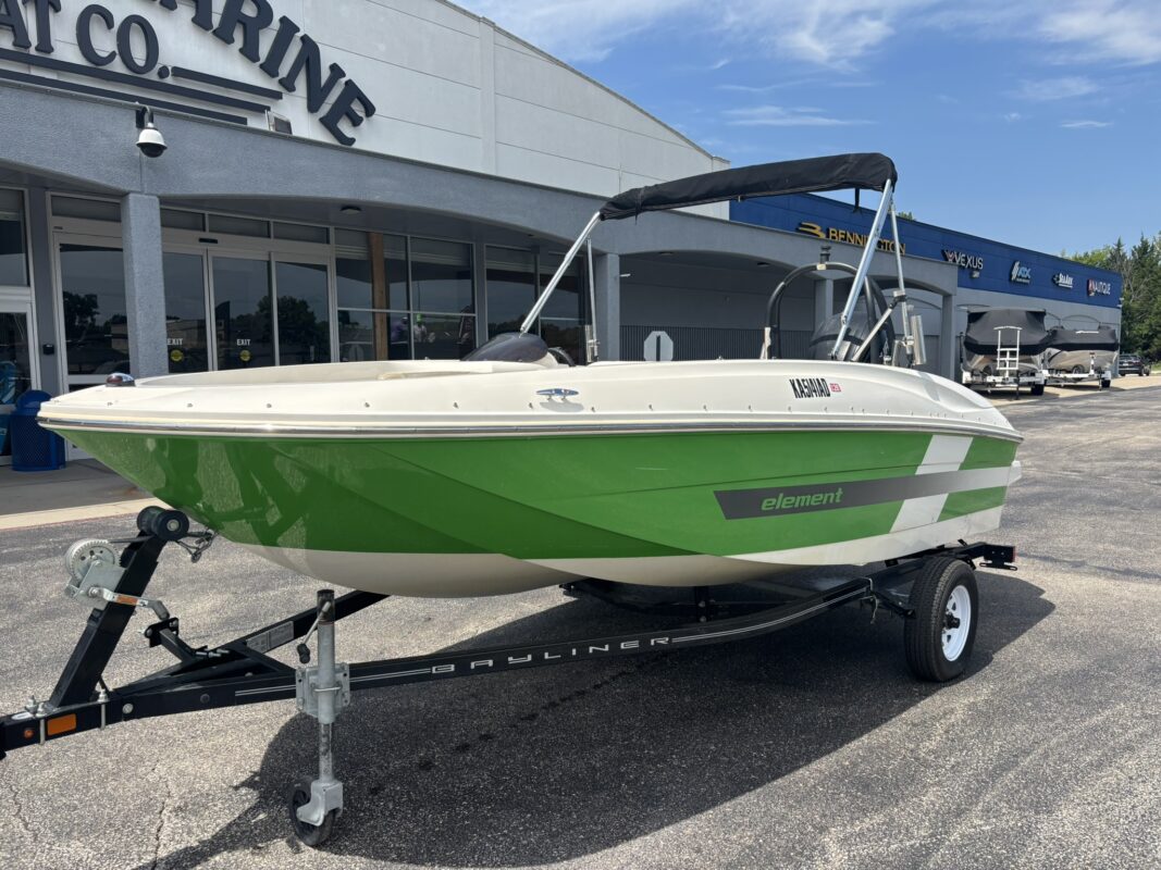 2016 Bayliner E16
