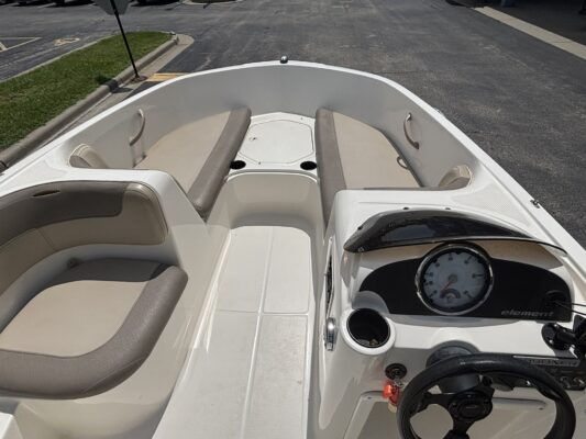 2016 Bayliner E16
