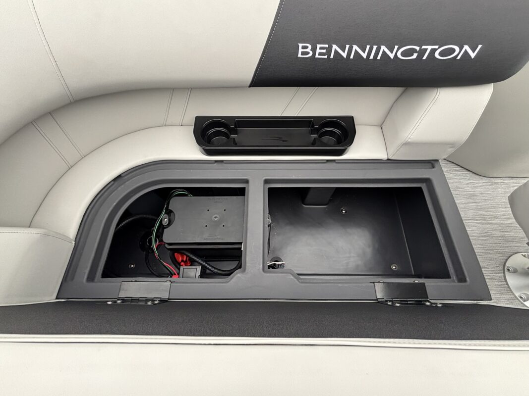 2027 Bennington 20 S1SR Base