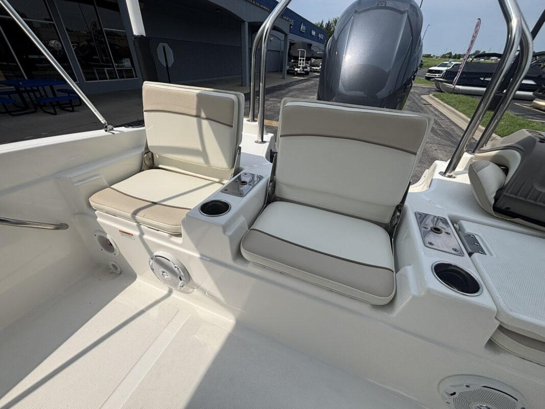 2018 Nautic Star 211 Angler
