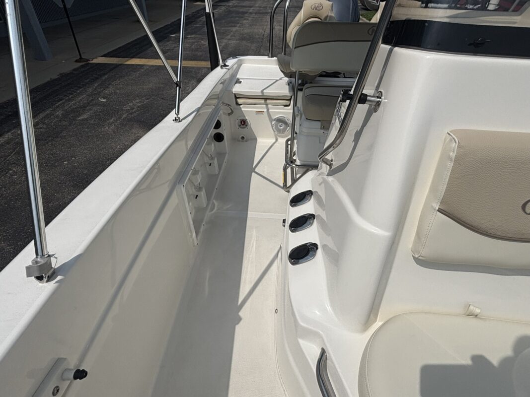 2018 Nautic Star 211 Angler