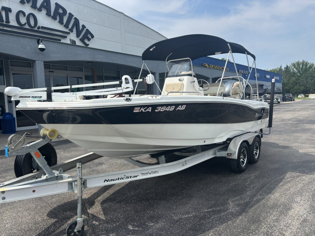 2018 Nautic Star 211 Angler