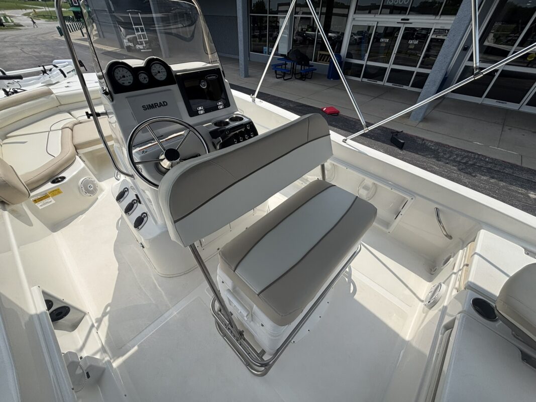 2018 Nautic Star 211 Angler