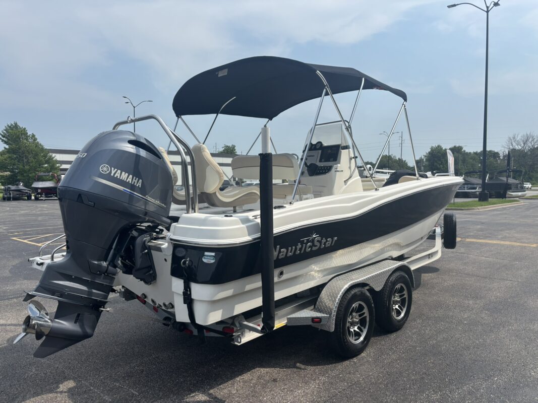 2018 Nautic Star 211 Angler