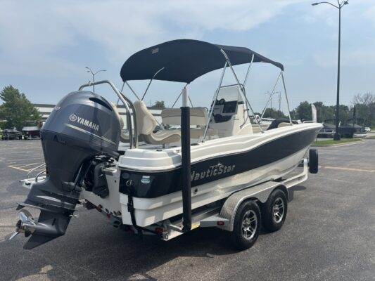2018 Nautic Star 211 Angler