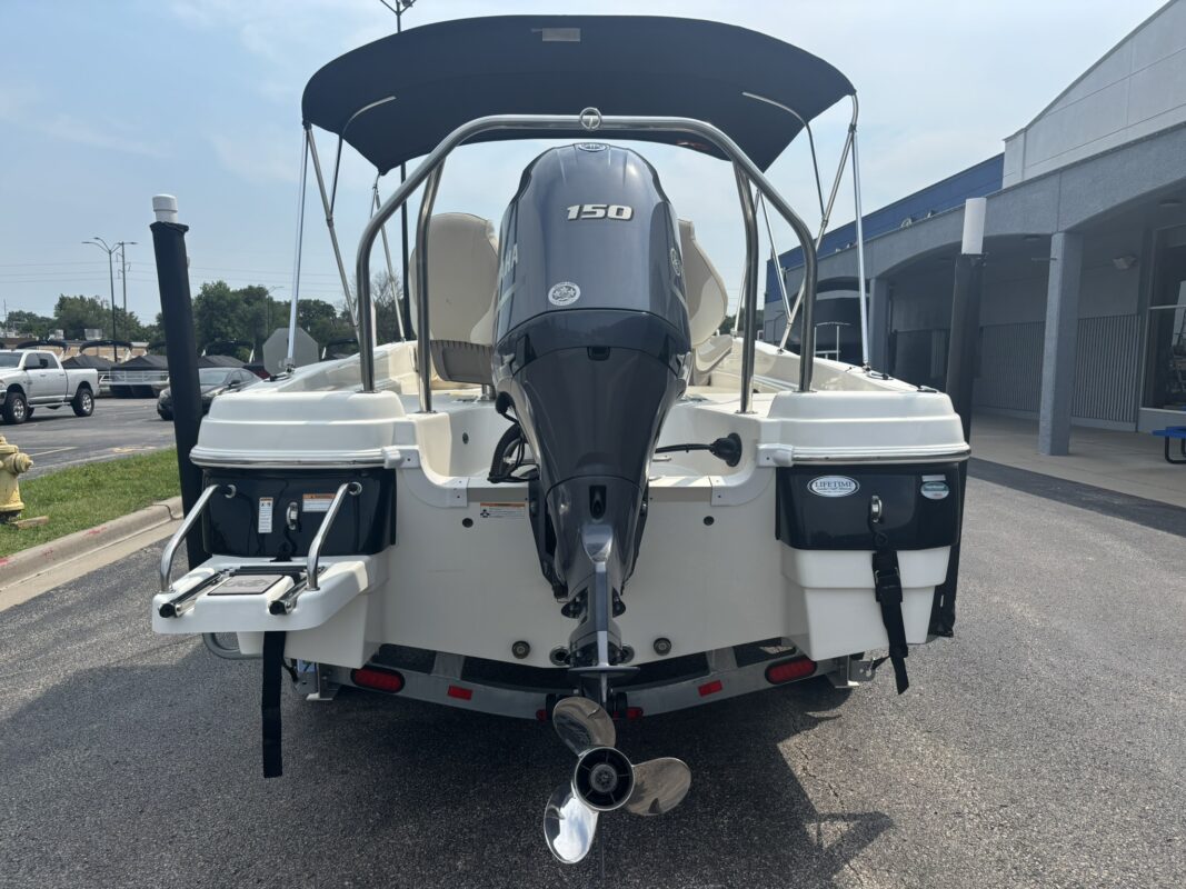 2018 Nautic Star 211 Angler